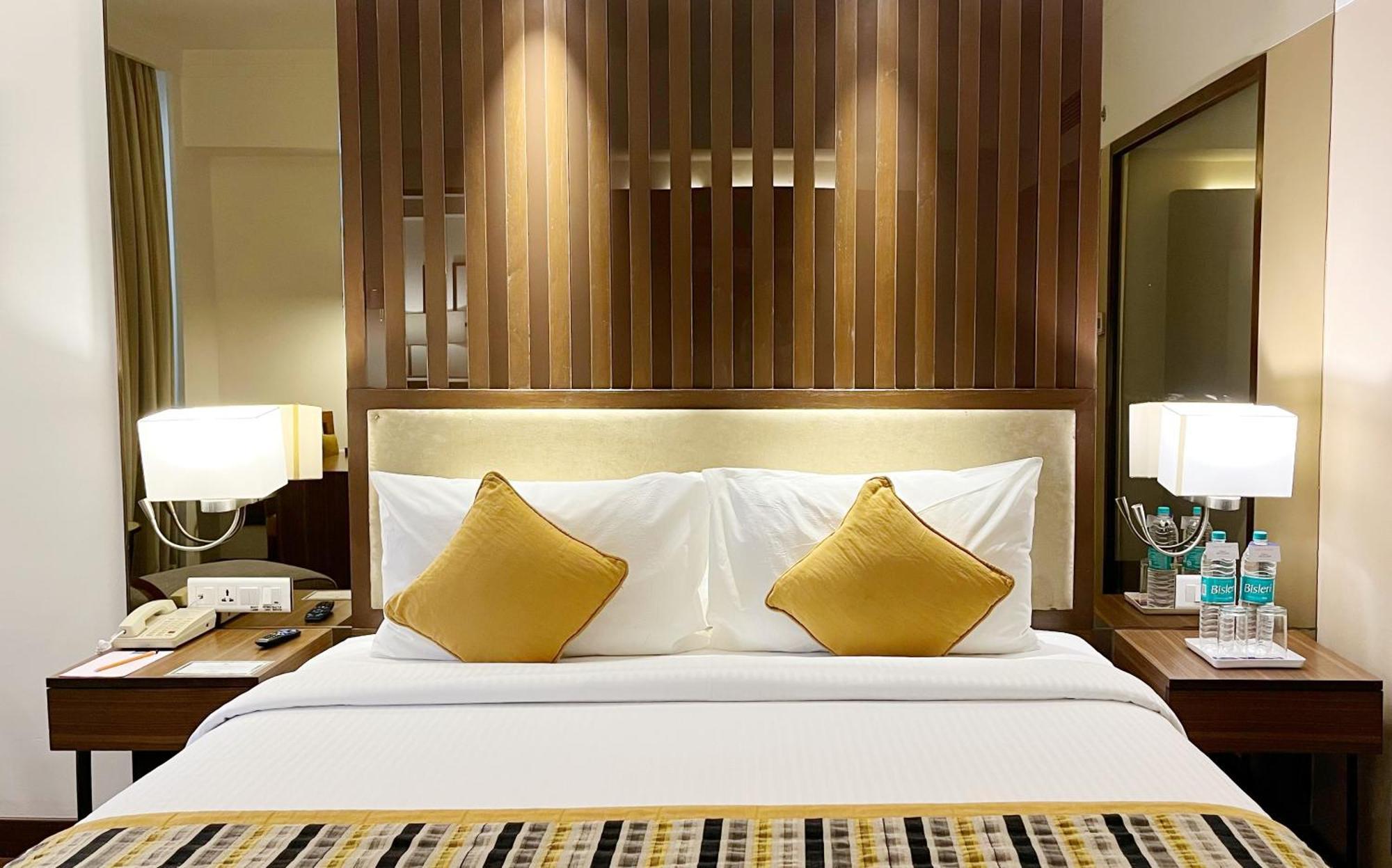 Hotel Aditya Park-a Sarovar Portico